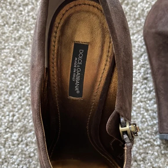 Authentic Dolce & Gabbana Brown Suede Booties EU40 - Picture 5 of 8